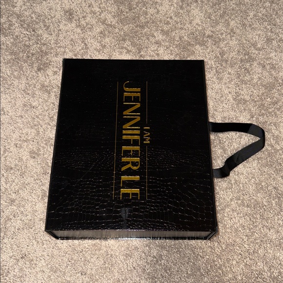 Shoe - Picture 8 of 9